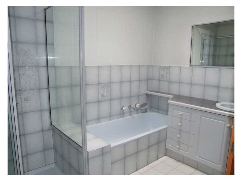 2/29 Arena Square, Noble Park VIC 3174