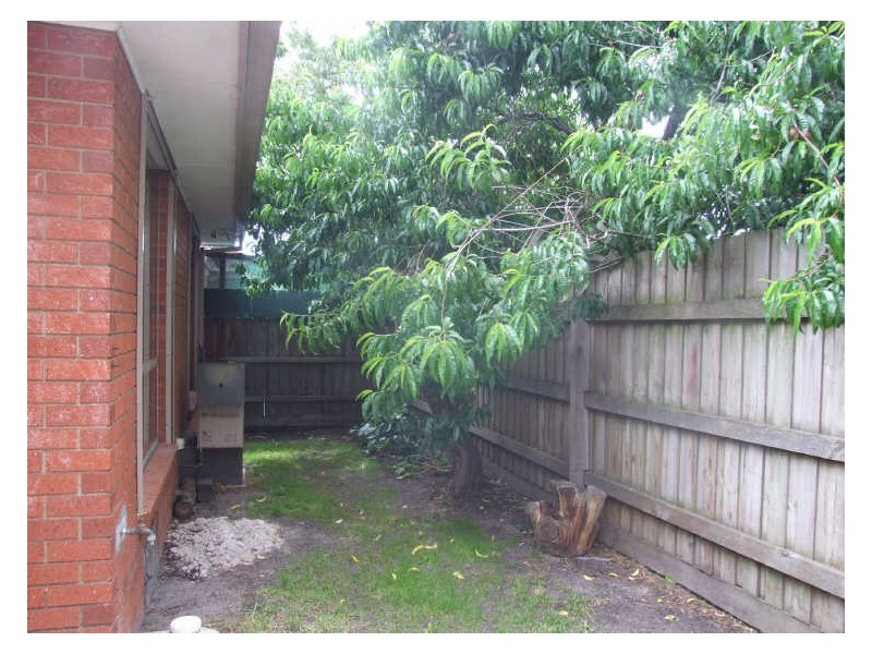 2/29 Arena Square, Noble Park VIC 3174