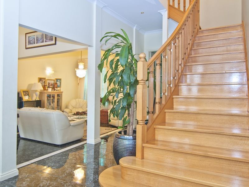 66 Lawson Way, Endeavour Hills VIC 3802