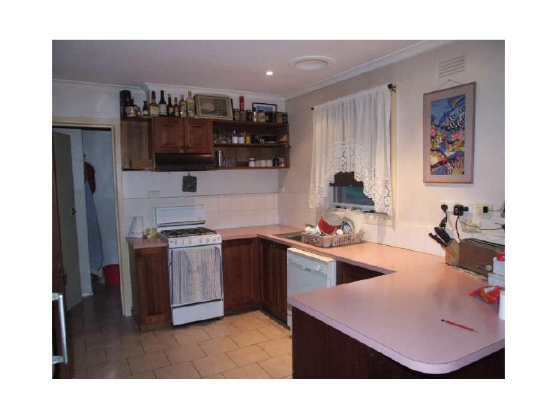 54 Shalimar Crescent, Dandenong North VIC 3175