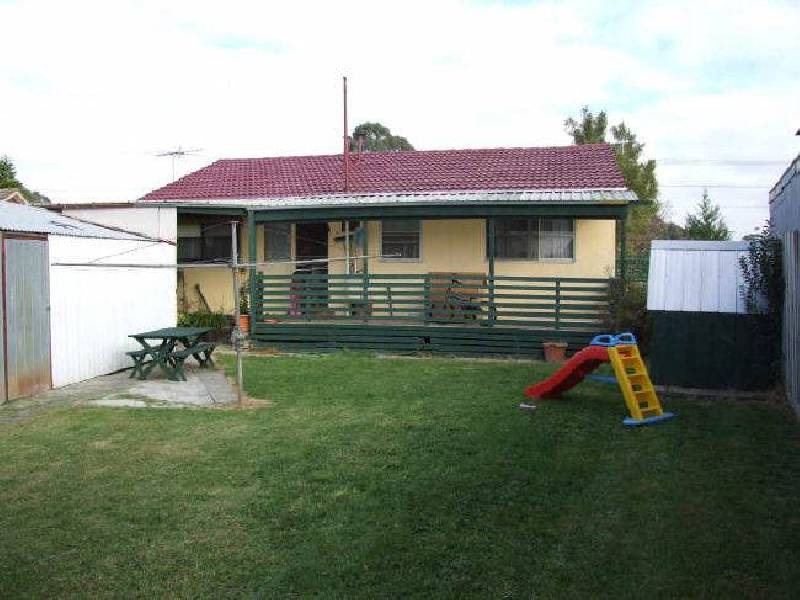 6 Liquidamber Street, Doveton VIC 3177