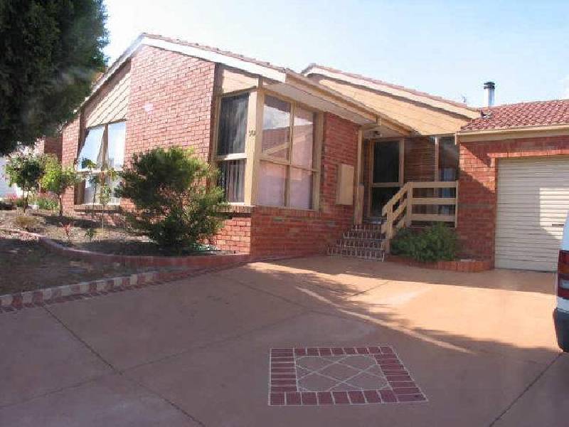 30 Cunningham Drive, Endeavour Hills VIC 3802