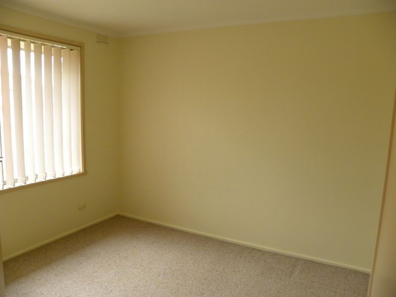 1/12 Third Avenue, Dandenong North VIC 3175