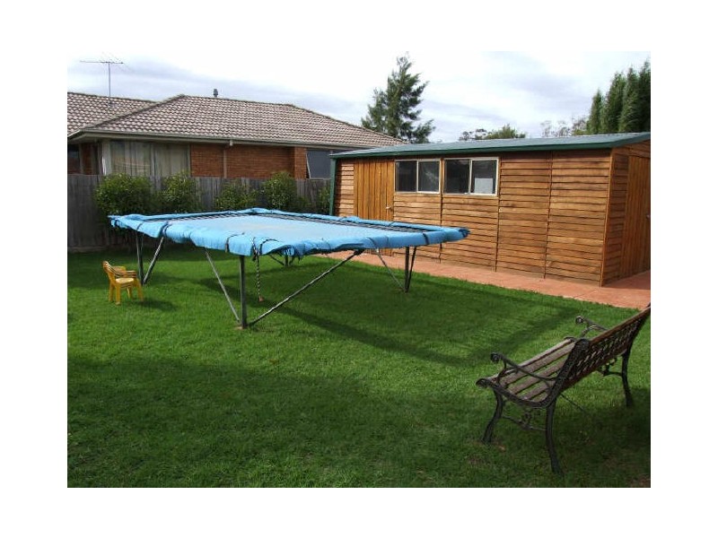 8 Branton Drive, Hampton Park VIC 3976