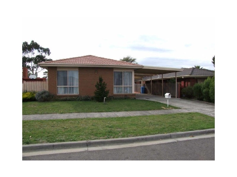 8 Branton Drive, Hampton Park VIC 3976
