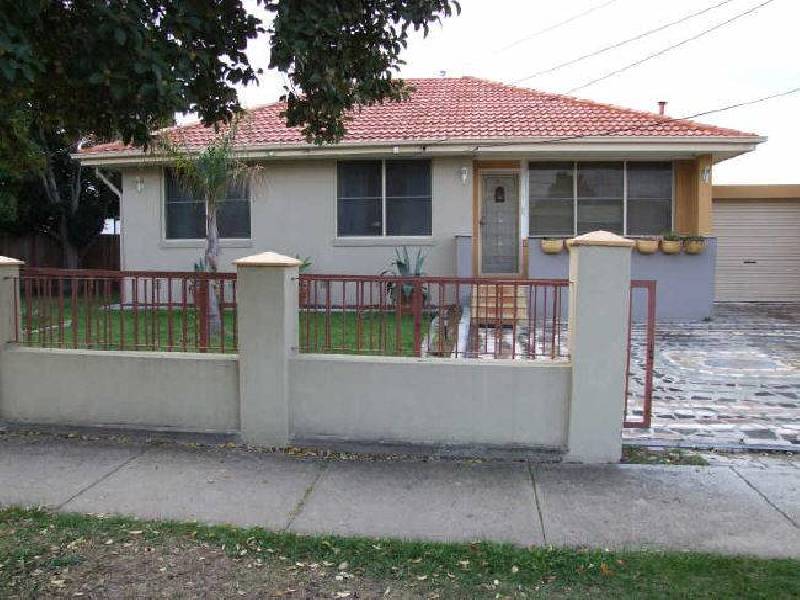 1 Sylvia Street, Dandenong North VIC 3175