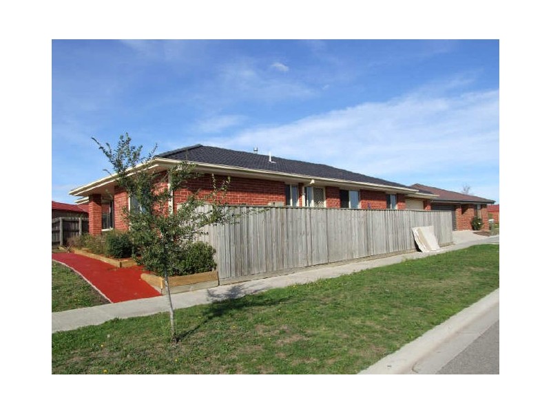 8 Balmaceda Court, Berwick VIC 3806