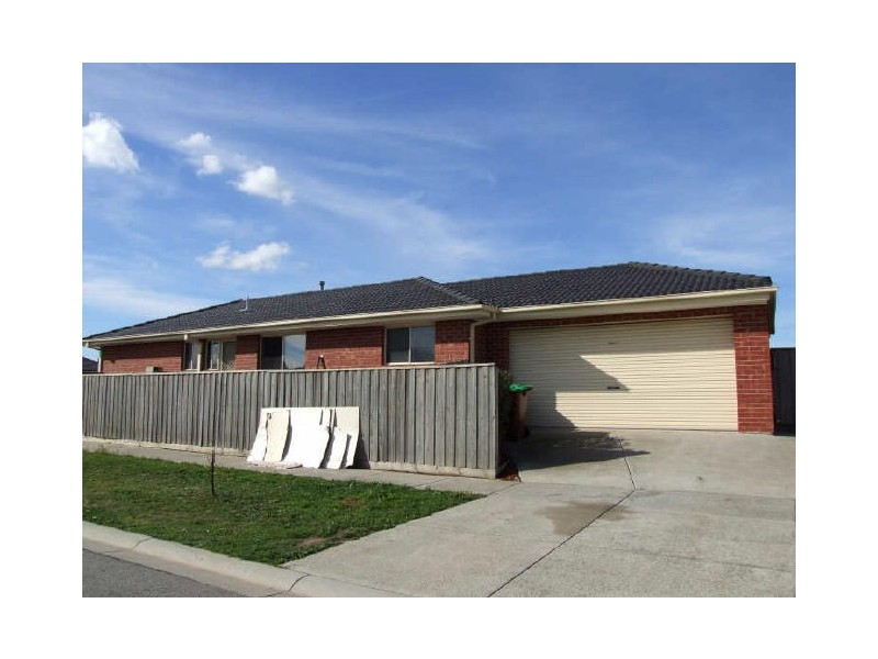 8 Balmaceda Court, Berwick VIC 3806