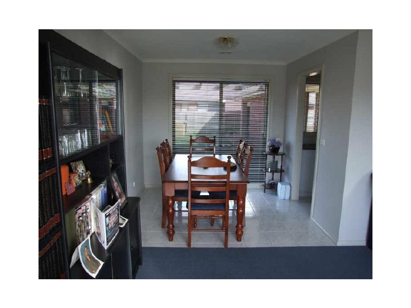 8 Balmaceda Court, Berwick VIC 3806