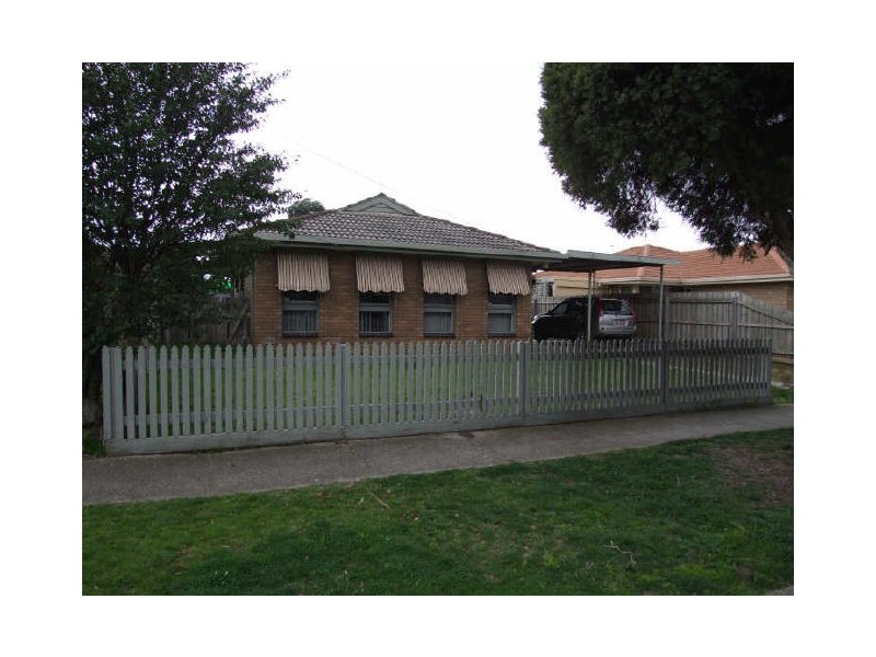 31 Neasham Drive, Dandenong North VIC 3175