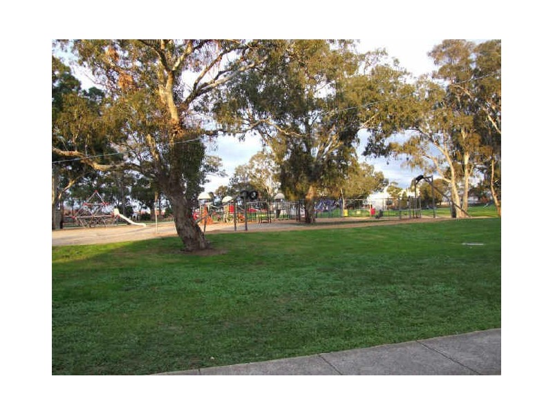 Unit 7 & Accessory Unit 17/58 Potter Street, Dandenong VIC 3175