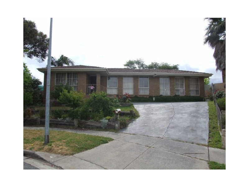 11 Dalvana Court, Hampton Park VIC 3976