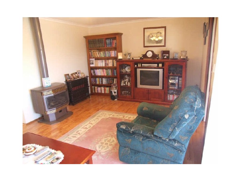 34 Keppel Drive, Hallam VIC 3803