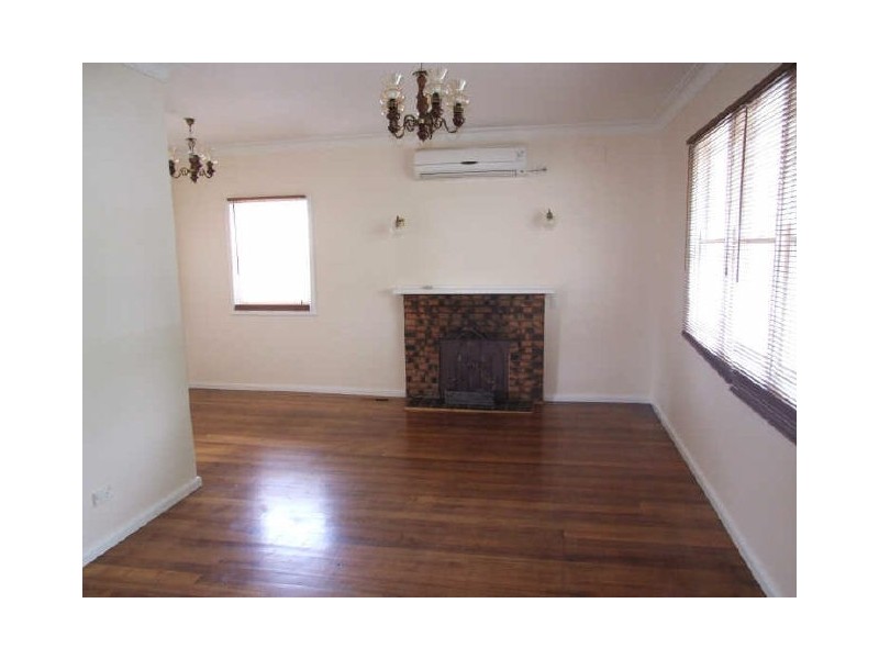 Unit 1/12 Burrows Avenue, Dandenong VIC 3175