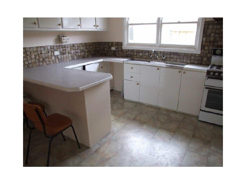 Unit 1/12 Burrows Avenue, Dandenong VIC 3175