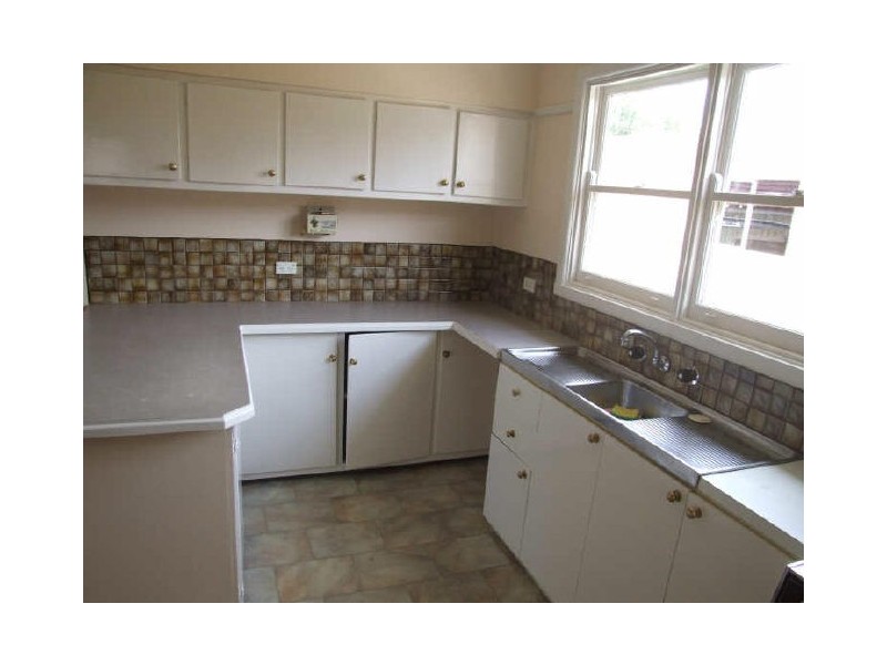 Unit 1/12 Burrows Avenue, Dandenong VIC 3175