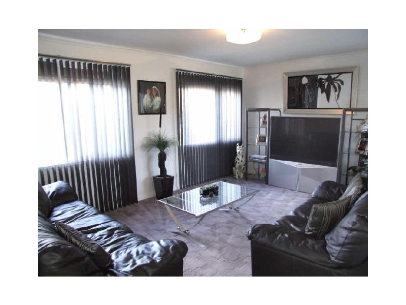 15 Amalfi Drive, Endeavour Hills VIC 3802