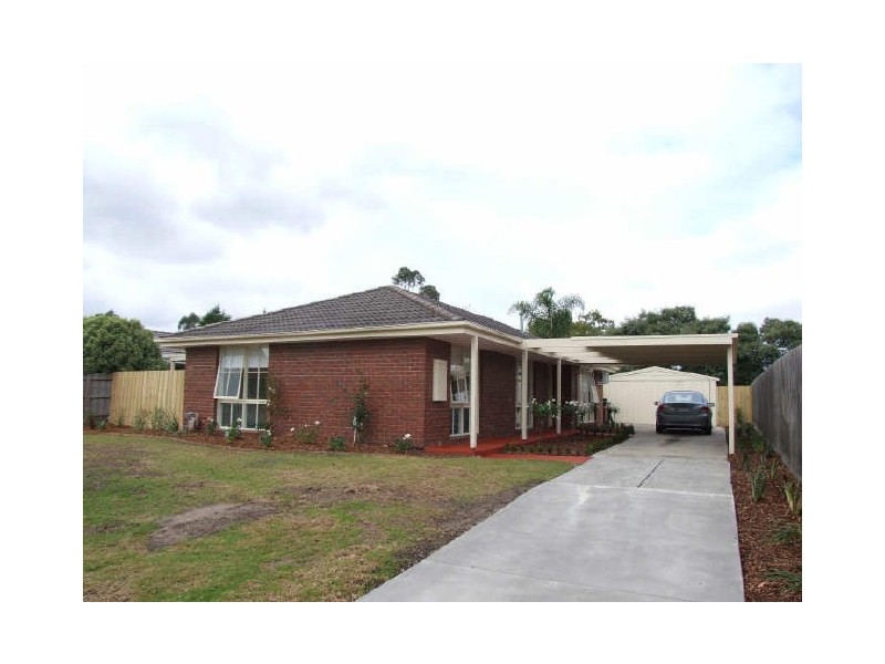 10 Garryowen Crescent, Narre Warren VIC 3805