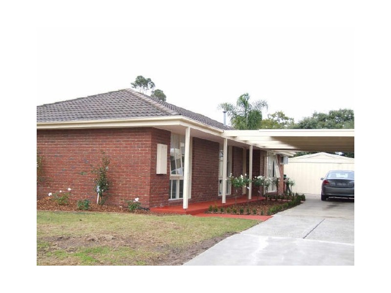 10 Garryowen Crescent, Narre Warren VIC 3805