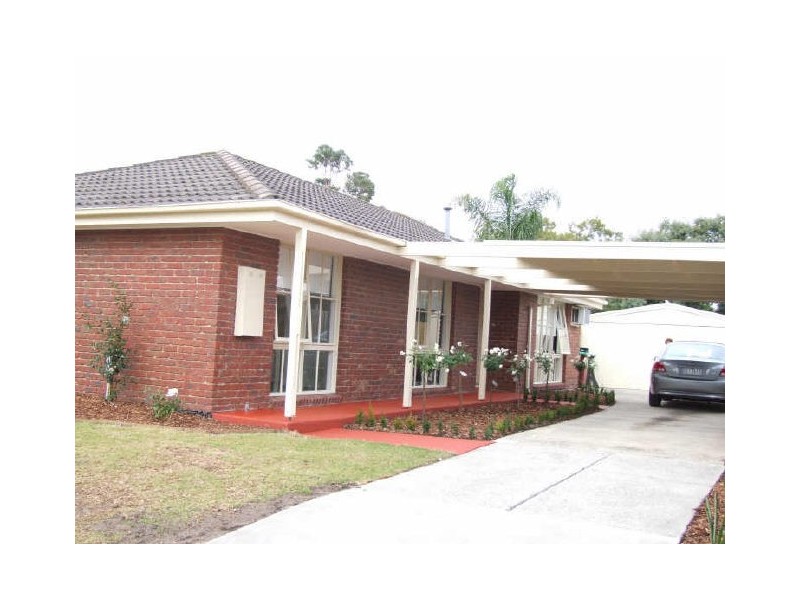 10 Garryowen Crescent, Narre Warren VIC 3805