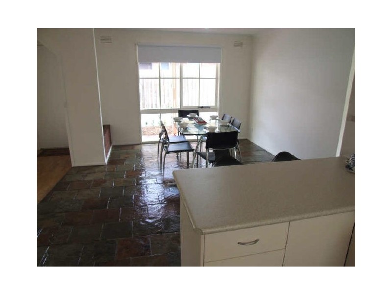 10 Garryowen Crescent, Narre Warren VIC 3805