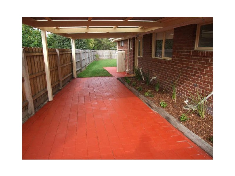 10 Garryowen Crescent, Narre Warren VIC 3805