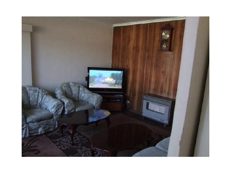 8 Pittosporum Grove, Doveton VIC 3177