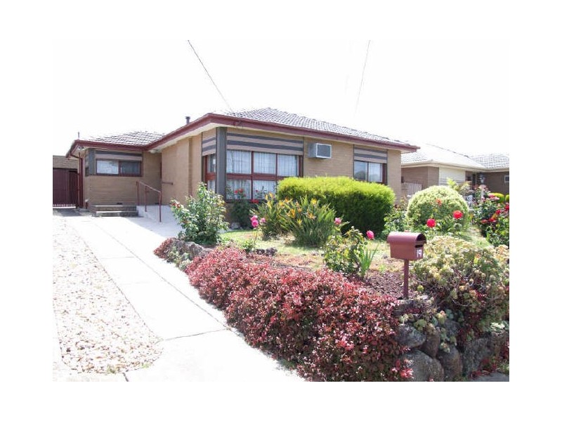 19 Purley Drive, Dandenong North VIC 3175