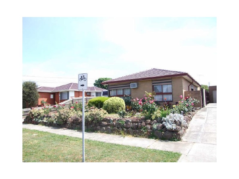 19 Purley Drive, Dandenong North VIC 3175