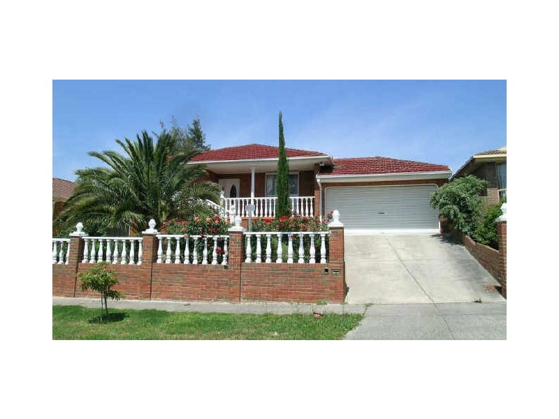 13 Eyebright Square, Hallam VIC 3803