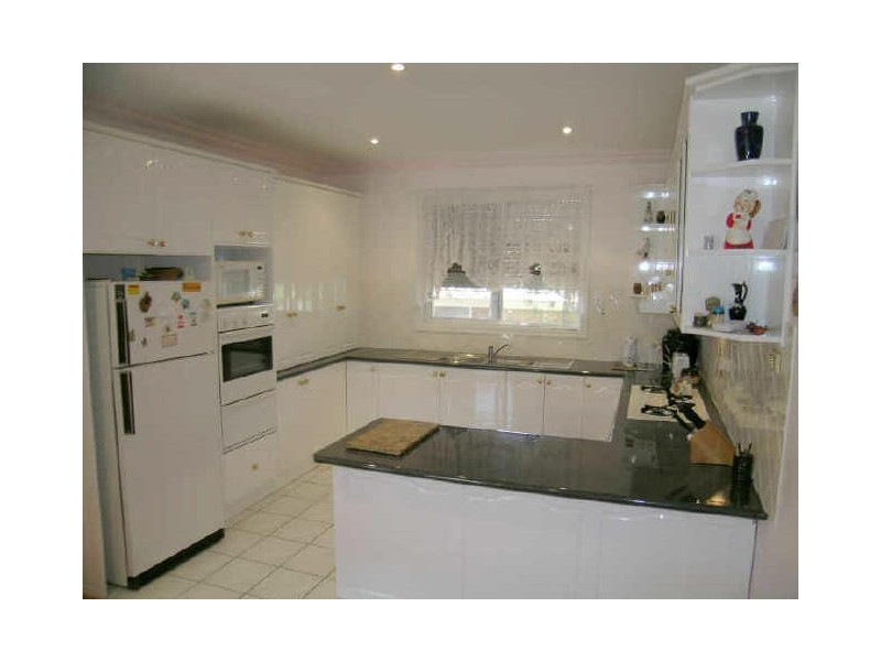 13 Eyebright Square, Hallam VIC 3803