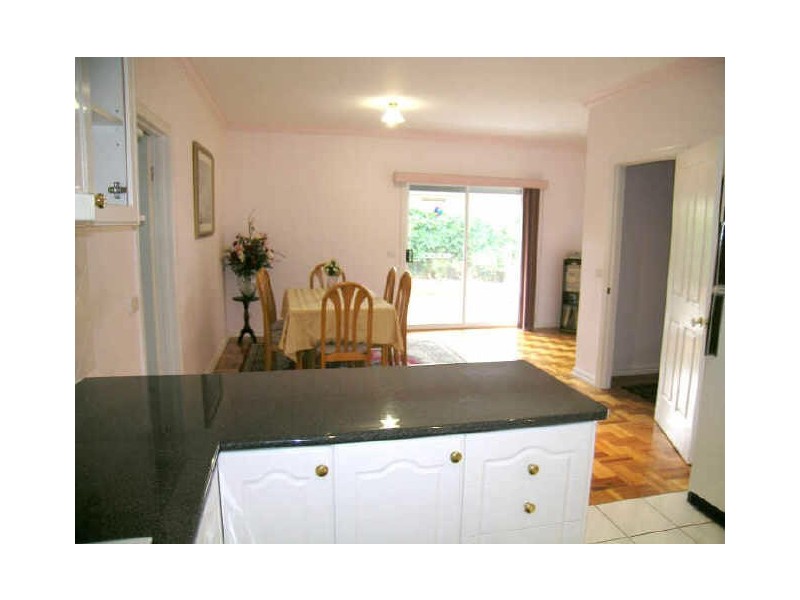 13 Eyebright Square, Hallam VIC 3803