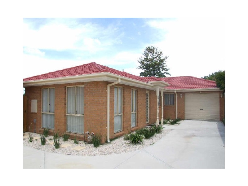 Unit 2/12 Burrows Avenue, Dandenong VIC 3175