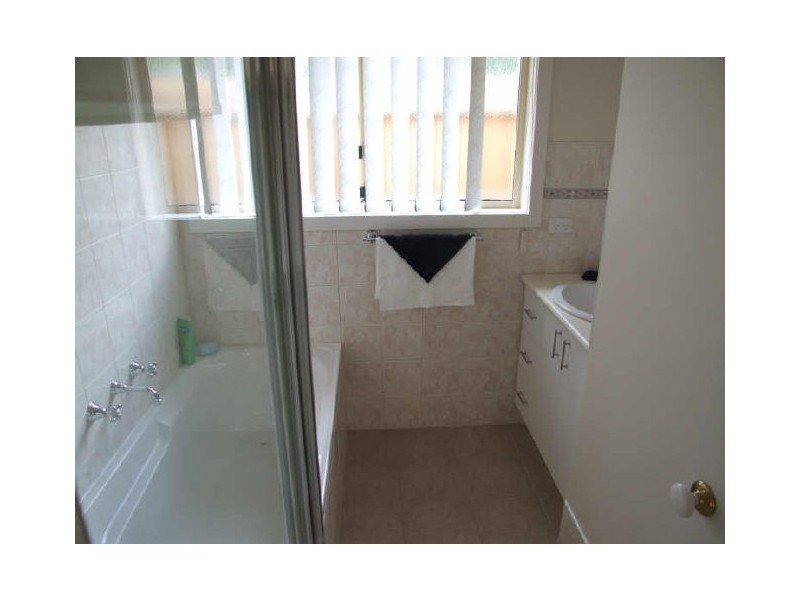 Unit 2/12 Burrows Avenue, Dandenong VIC 3175