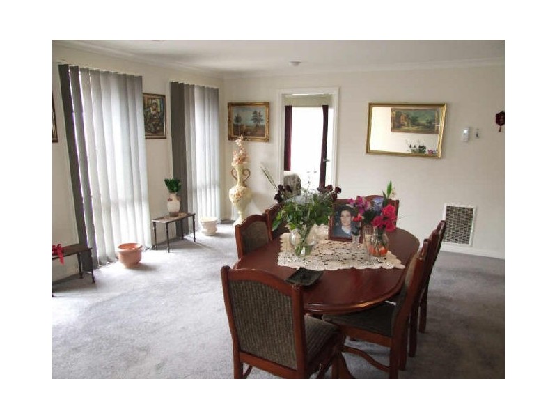 Unit 2, 24 Frawley Road, Eumemmerring VIC 3177