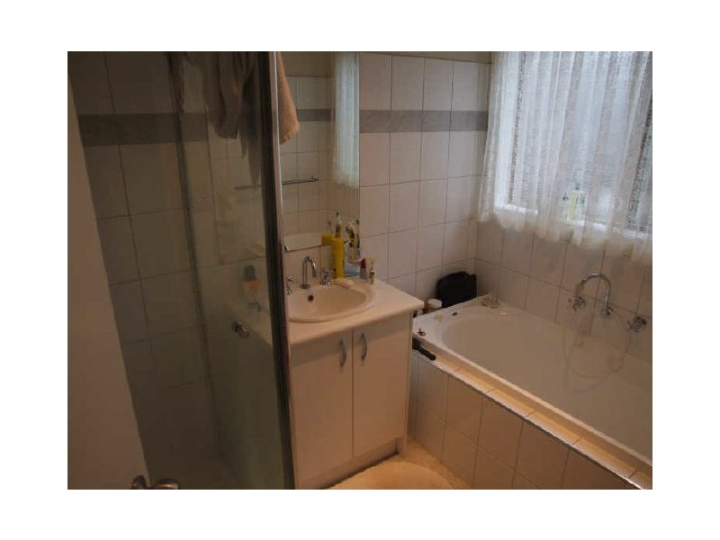 Unit 2, 24 Frawley Road, Eumemmerring VIC 3177