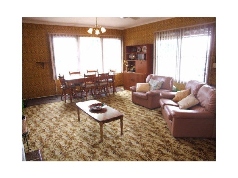 18 Ti Tree Drive, Doveton VIC 3177