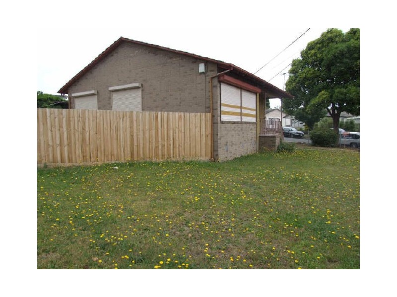 18 Ti Tree Drive, Doveton VIC 3177