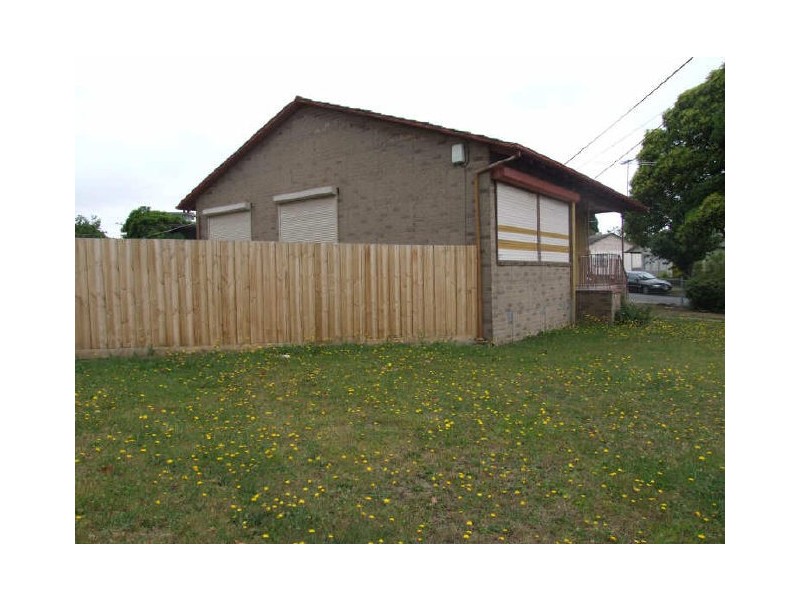 18 Ti Tree Drive, Doveton VIC 3177