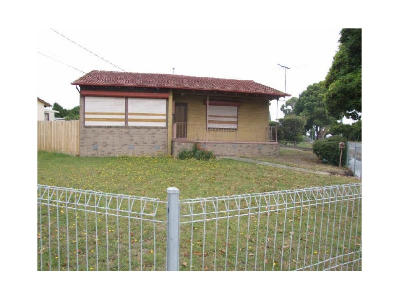 18 Ti Tree Drive, Doveton VIC 3177