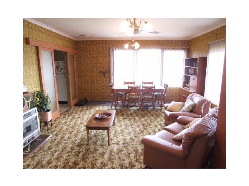 18 Ti Tree Drive, Doveton VIC 3177