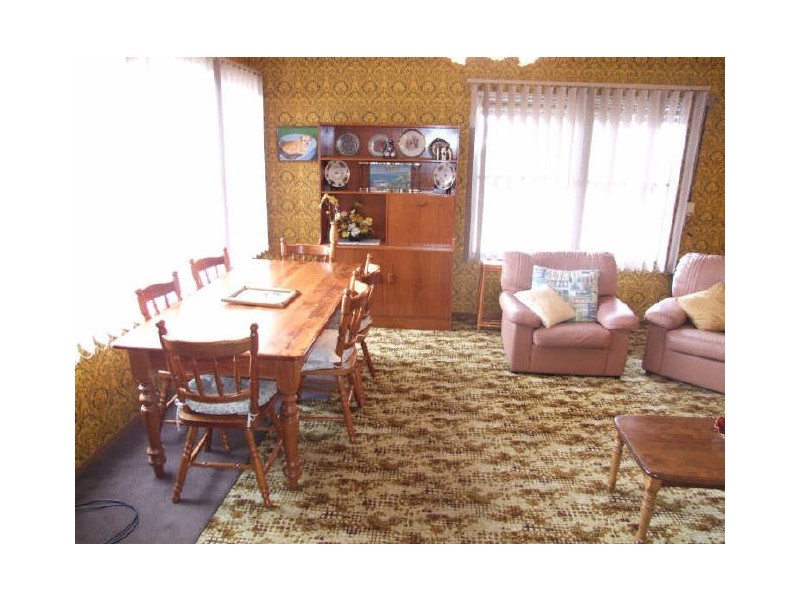 18 Ti Tree Drive, Doveton VIC 3177