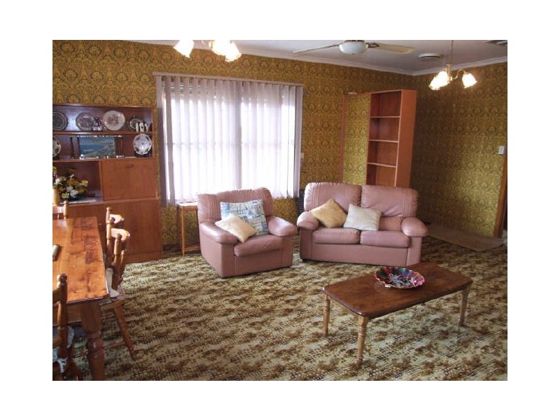 18 Ti Tree Drive, Doveton VIC 3177