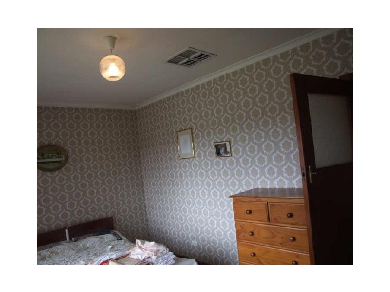 18 Ti Tree Drive, Doveton VIC 3177