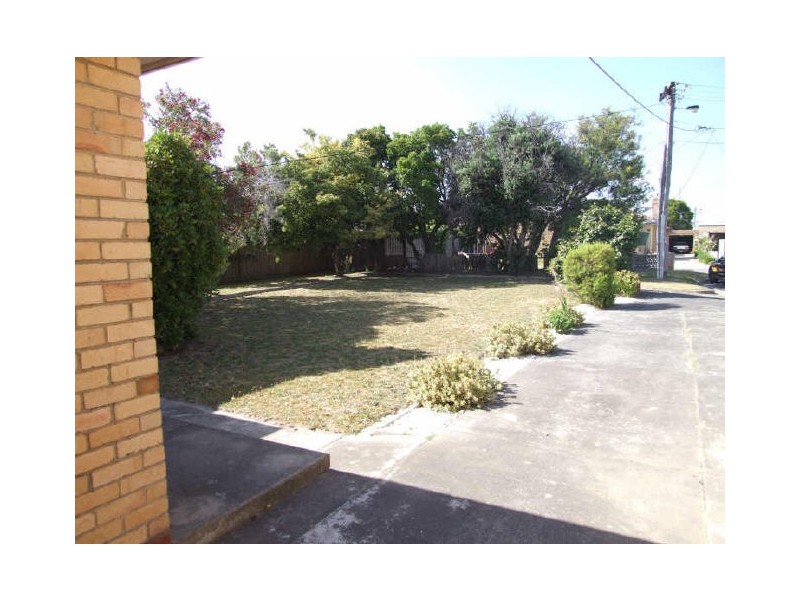 9 Fox Court, Dandenong VIC 3175