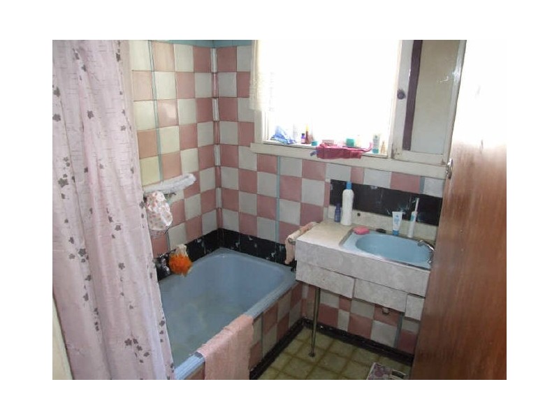 9 Fox Court, Dandenong VIC 3175