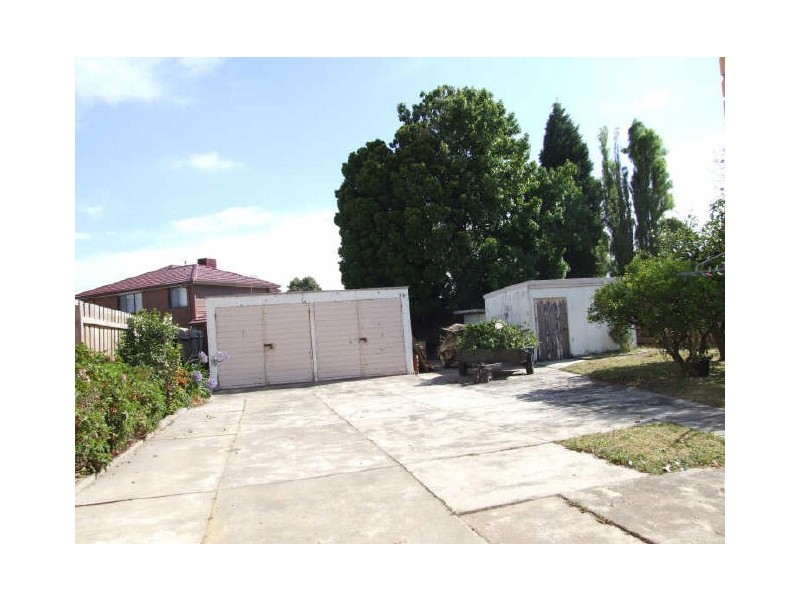 9 Fox Court, Dandenong VIC 3175