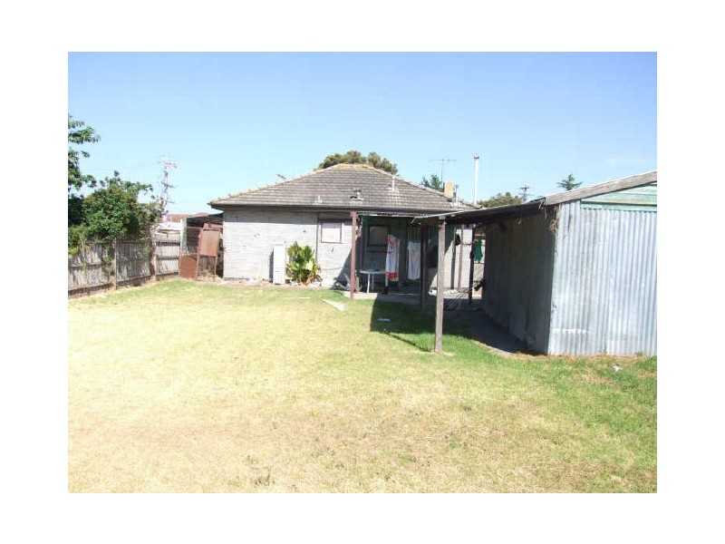 1 Renfree Street, Dandenong VIC 3175
