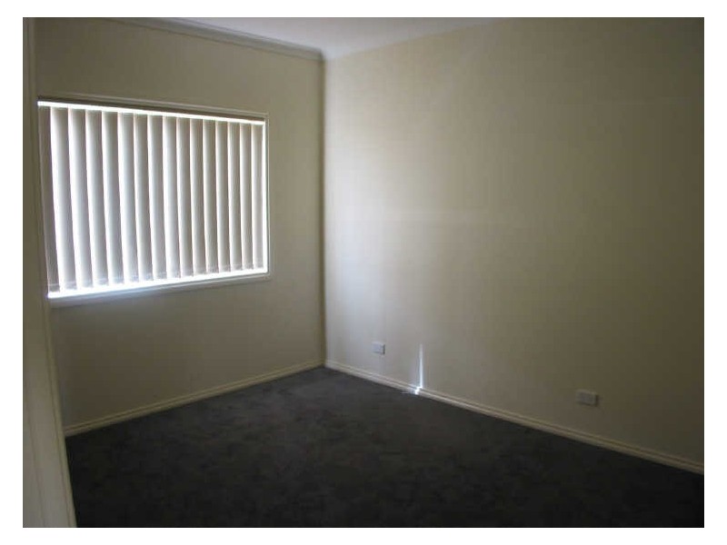 6 Viola Avenue, Pakenham VIC 3810