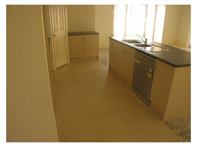 6 Viola Avenue, Pakenham VIC 3810